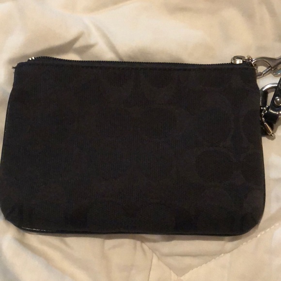 Classic all black coach wristlet 🖤 - Picture 6 of 6